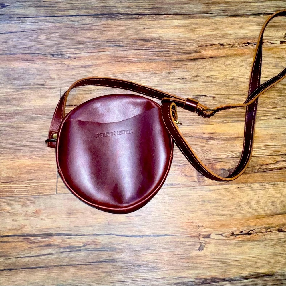 Portland Leather Circle Crossbody Bag